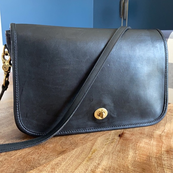 Coach Handbags - COACH Convertible Clutch 9635